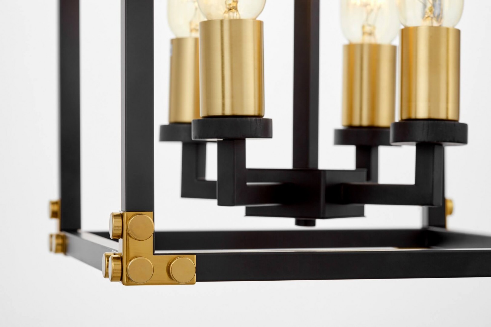 detal lampy wiszącej waldorf w4 czarne ramiona złote szczotkowane oprawki