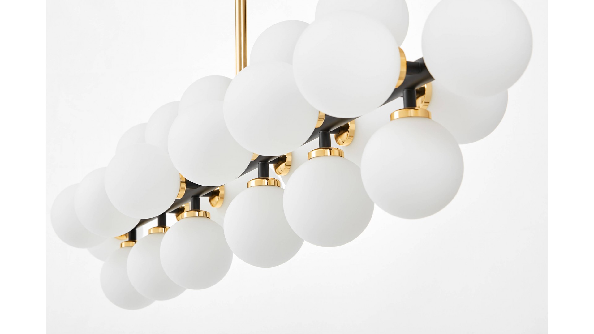 LAMPA WISZĄCA SUFITOWA NOWOCZESNA CZARNO-ZŁOTA BIAŁE KULE PETRICA 24 LUMINA DECO