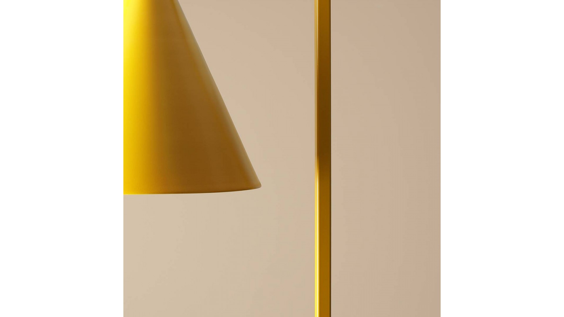 LAMPA STOJĄCA FORM MUSTARD ALDEX 1108A14