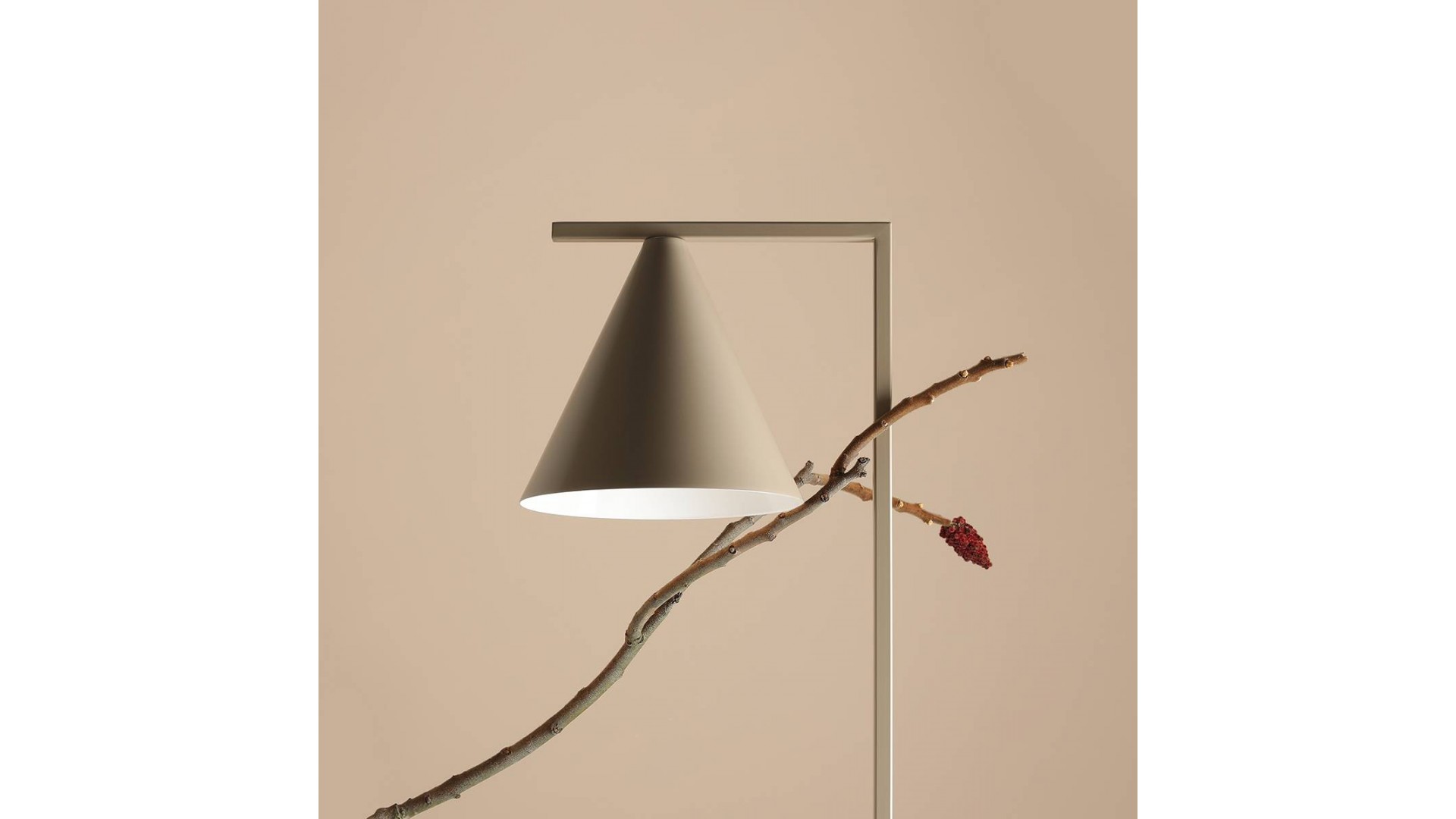 LAMPA STOJĄCA FORM BEIGE ALDEX 1108A17