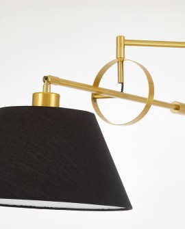 Złota szczotkowana i czarna lampa podłogowa TURINA Lumina Deco z czarnym abażurem na białym tle