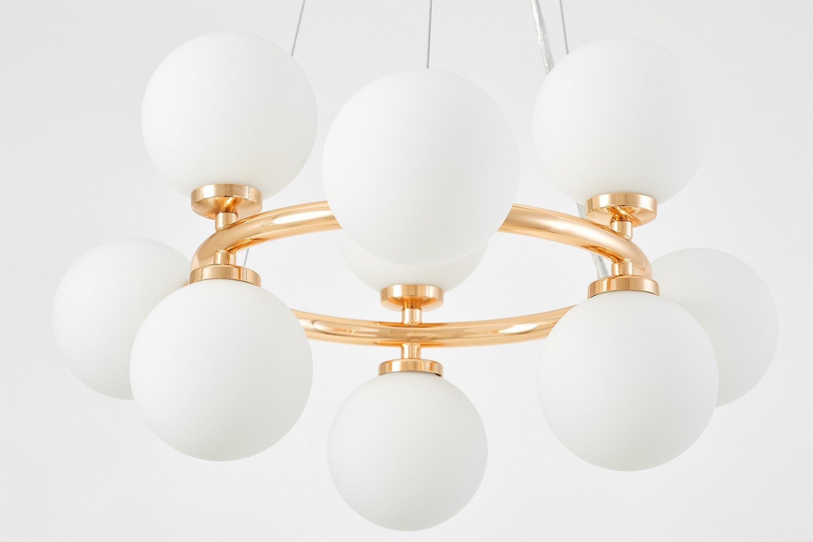 LAMPA WISZĄCA NOWOCZESNA ZŁOTA BIAŁE KULE MARSIADA 9 LUMINA DECO