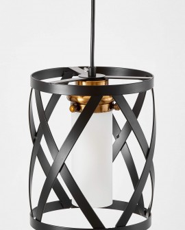 lampa wisząca loft czarna ze złotym szczotkowanym detalem do kuchni Astila nowoczesna oprawa sufitowa model W1 marki Lumina Deco