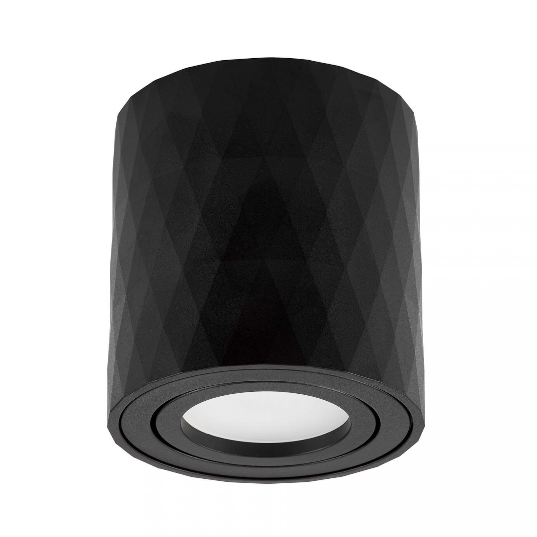 Czarna oprawa sufitowa z geometryczną, diamentową strukturą – nowoczesny design.