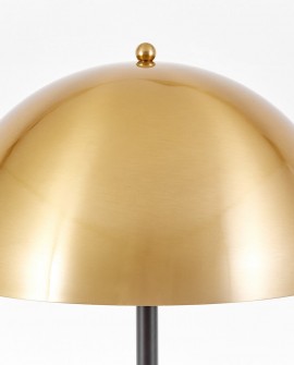 Nowoczesna lampa stojąca INEA ze złotą szczotkowaną kopułą i czarną podstawą od Lumina Deco