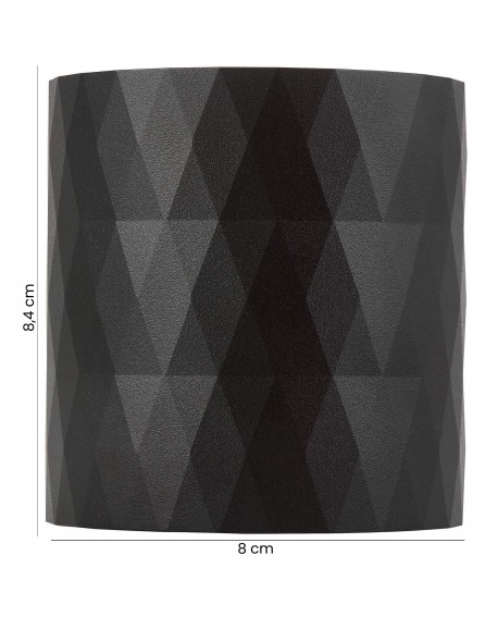 Nowoczesna czarna lampa sufitowa z diamentowym wzorem – elegancki akcent do wnętrz.