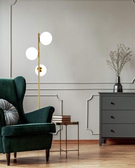 LAMPA STOJĄCA PODŁOGOWA ZŁOTO SZCZOTKOWANE BIAŁE KULE FREDICA 3 LUMINA DECO