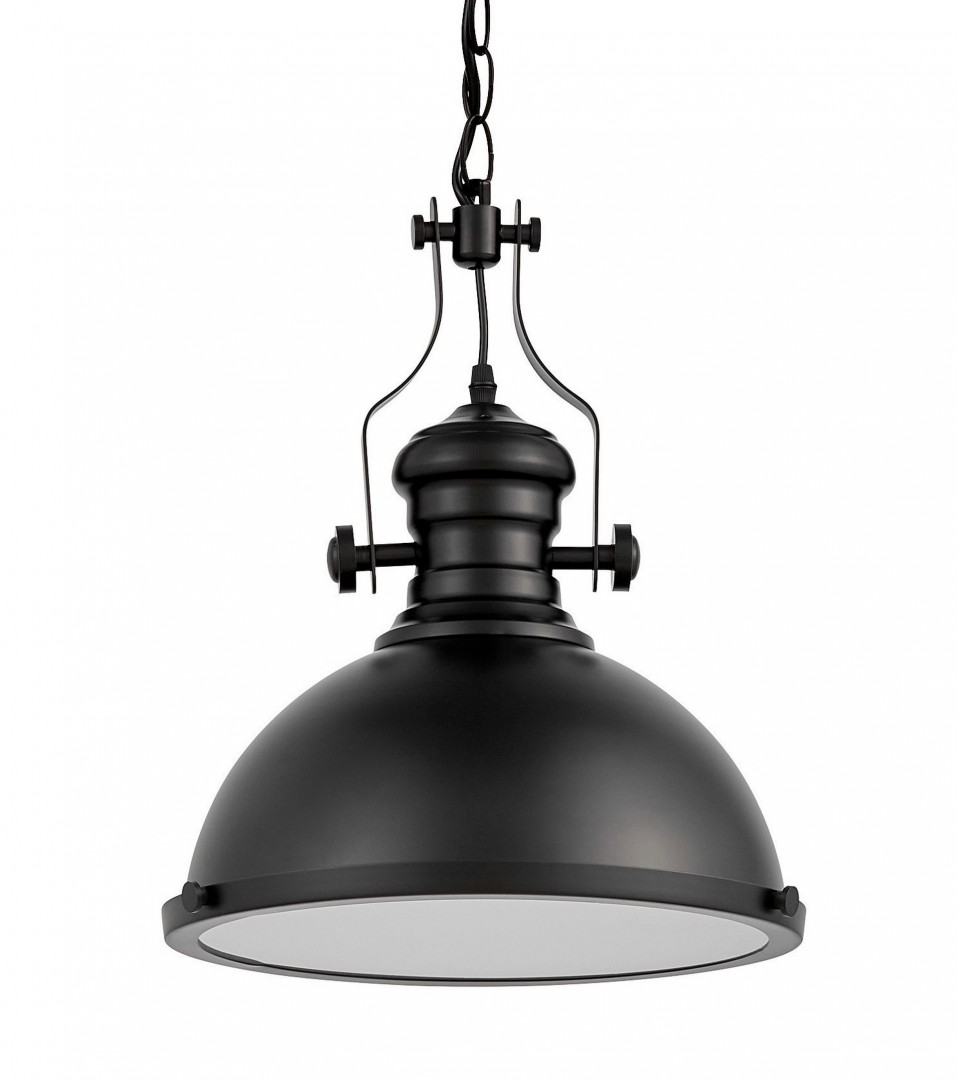 Lampa wisząca z metalową czarną oprawą półokrągłym kloszem 