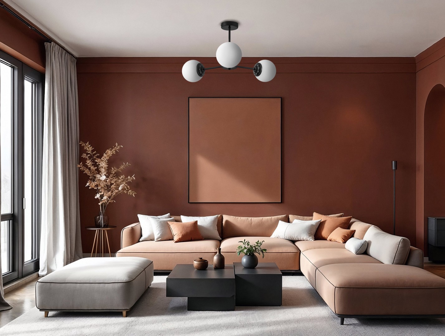 Lampa wisząca z trzema kulistymi kloszami z mlecznego szkła na czarnym stelażu, idealna do minimalistycznych wnętrz.