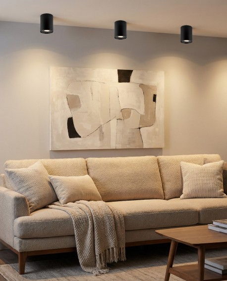 nowoczesna oprawa natynkowa spot tuba czarna Cone W1 od Lampit idealna do salonów i wnętrz w stylu minimalistycznym