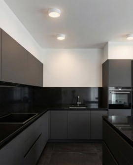 nowoczesny plafon sufitowy biały Orbo D23 od Lampit idealny do kuchni z minimalistycznym designem