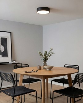 nowoczesny plafon sufitowy czarny Orbo 30 cm od Lampit idealny do jadalni z minimalistycznym designem