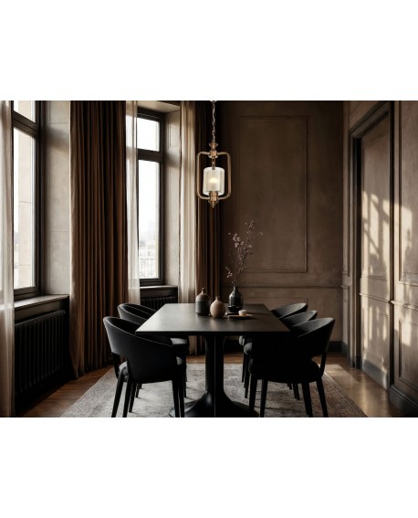  Lampa wisząca ATLANTA W1 w stylu loft, mosiężna z eleganckim szklanym kloszem, idealna do nowoczesnych wnętrz, dodająca ciepła