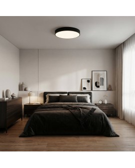 czarny plafon sufitowy w przytulnej sypialni nad łóżkiem designerska lampa ORBO D50 nowoczesne oświetlenie marki Lampit