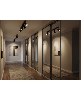 czarna lampa sufitowa spot z czterema regulowanymi tubami na długiej listwie do dużych wnętrz producent lampit model NEO W4