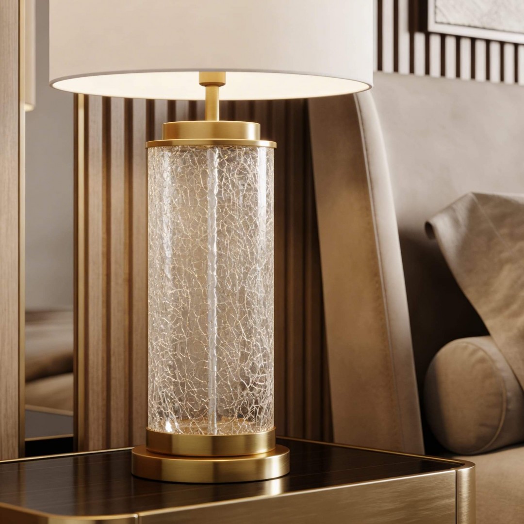 lampa stołowa nocna glamour biało złota szczotkowana positano lumina deco na białym tle