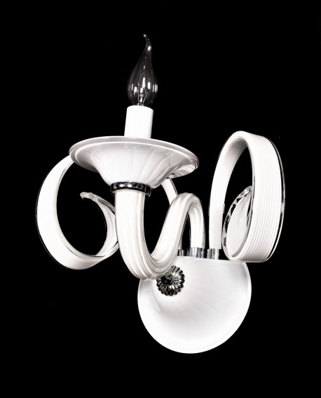 LAMPA ŚCIENNA KINKIET SZKLANY BIAŁY MONTANERA