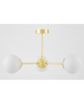  Lampa wisząca z trzema kulistymi kloszami, złota konstrukcja z białym szkłem, elegancka i nowoczesna.