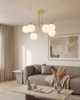 Lampa sufitowa LEDO W6 Lampit z białymi kulami w nowoczesnym salonie z beżową sofą