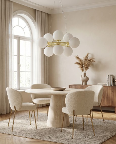 Lampa wisząca Lampit LEDO W9 nad stołem w jadalni z okrągłym blatem i kremowymi krzesłami