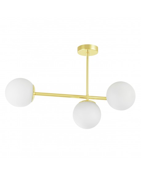 Złota lampa sufitowa z trzema mlecznymi kulami, idealna do wnętrz glamour i nowoczesnych.