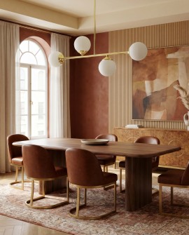 Stylowa złota lampa sufitowa FINO W4 z czterema kulistymi kloszami jako oświetlenie w jadalni