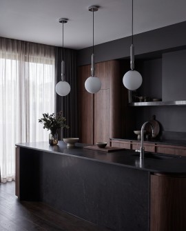 Wisząca lampa kula GRANINO D20 Lumina Deco z czarnym przewodem i betonowym elementem